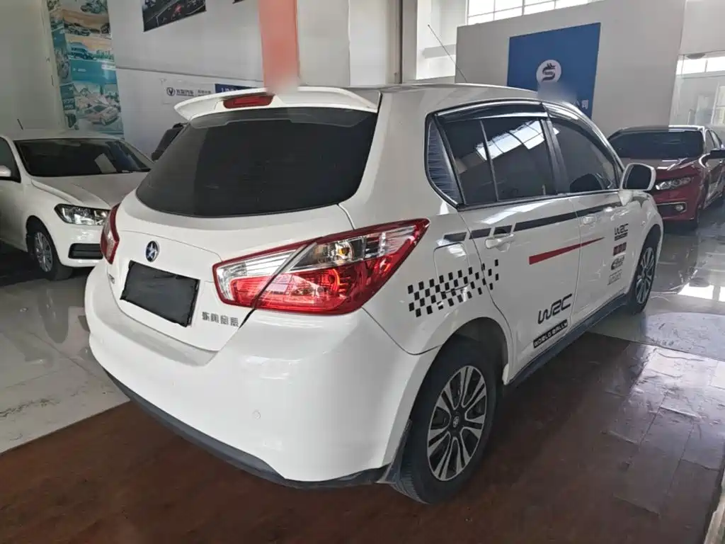 Venucia R50 — миниатюра 7