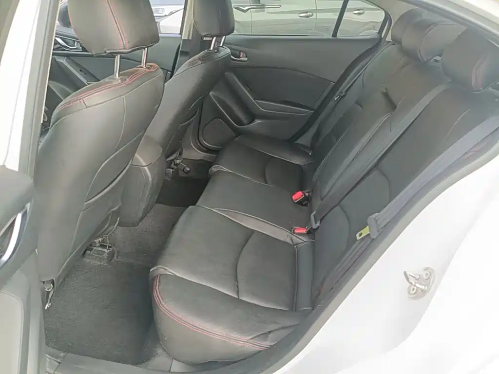 Mazda 3 Axela — миниатюра 17