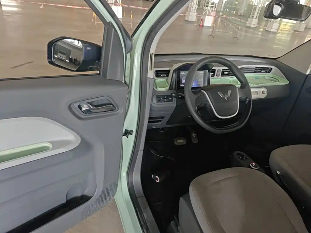 Wuling MINIEV — миниатюра 16