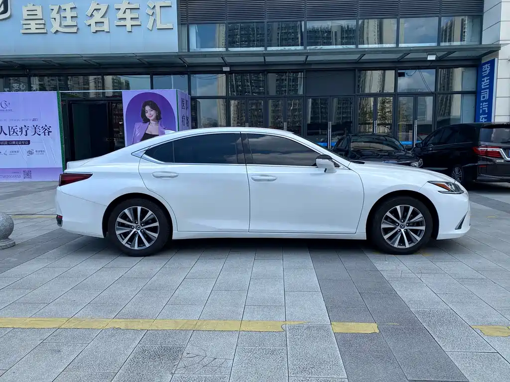 Lexus ES — миниатюра 3