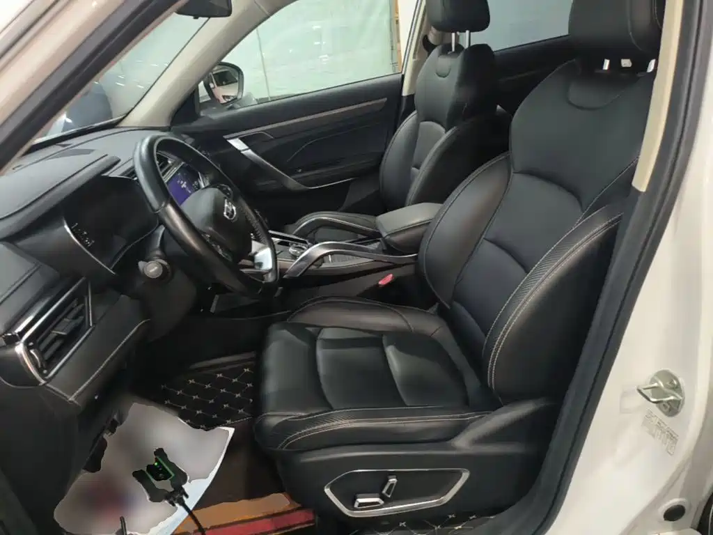 Geely Boyue — миниатюра 15