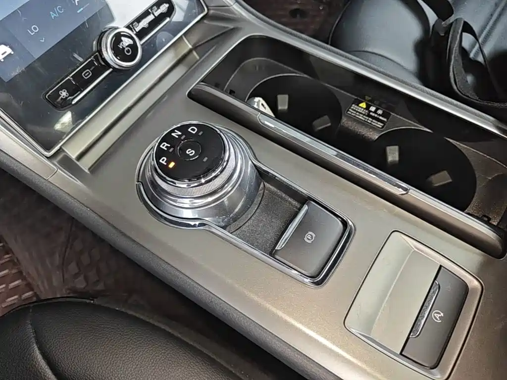 Ford Mondeo — миниатюра 14