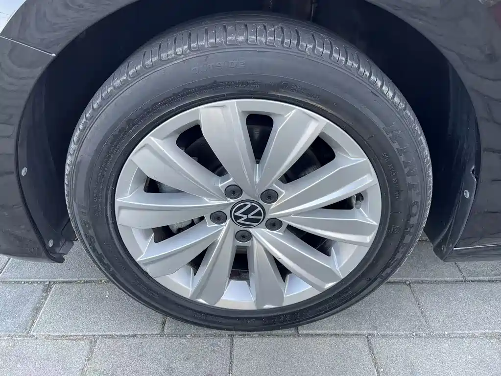 Volkswagen Passat — миниатюра 10