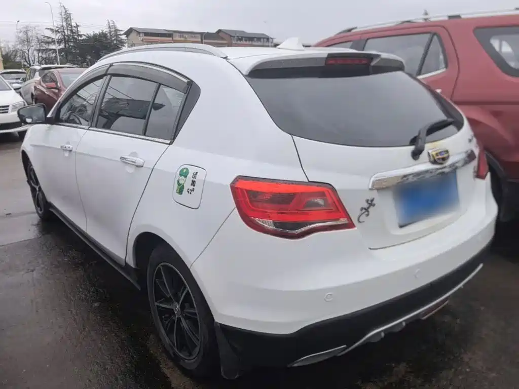 Geely Emgrand — миниатюра 5