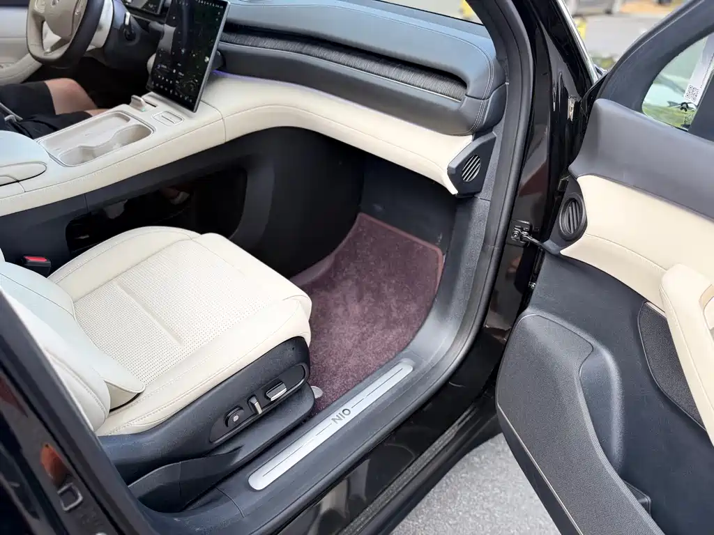 NIO ES6 — миниатюра 8