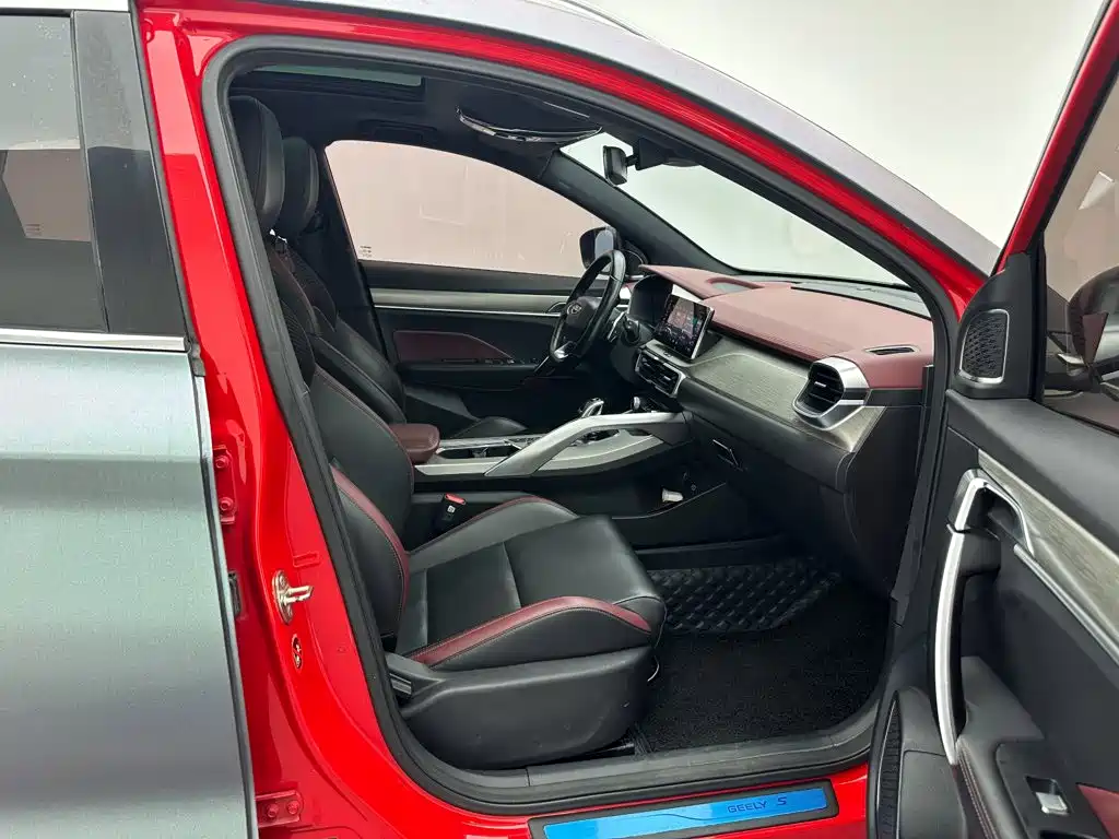 Geely Binyue — миниатюра 20