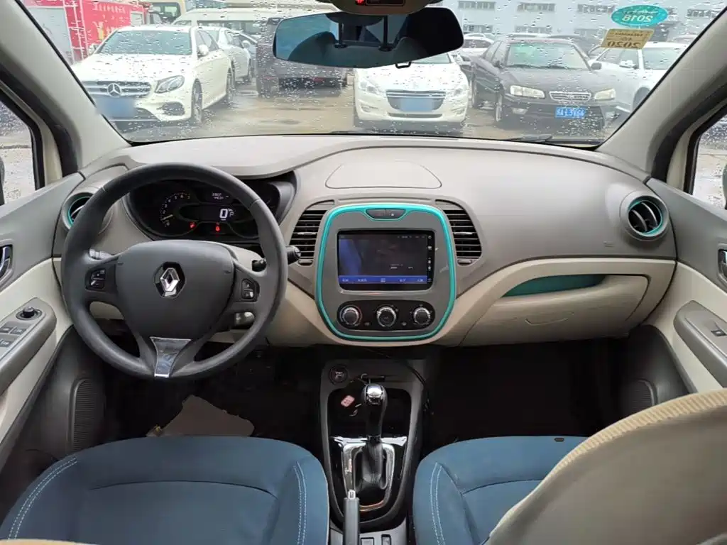 Renault Captur — миниатюра 10