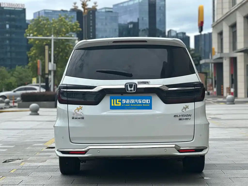 Honda Elysion — миниатюра 3