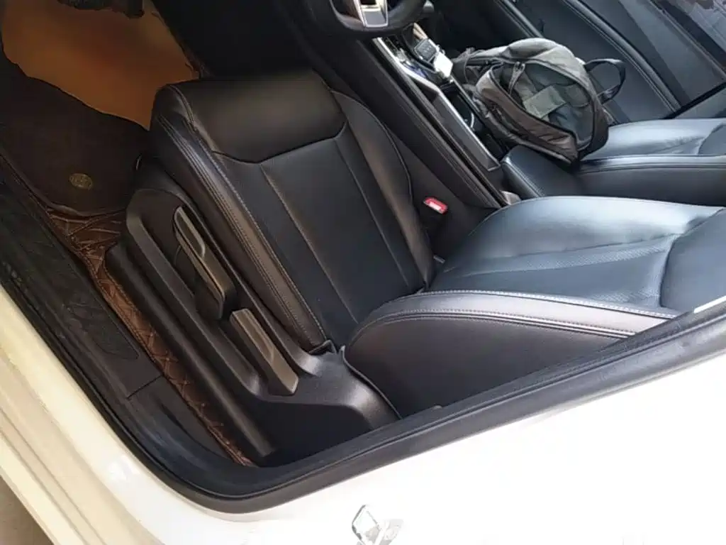 Wuling Jiachen — миниатюра 15