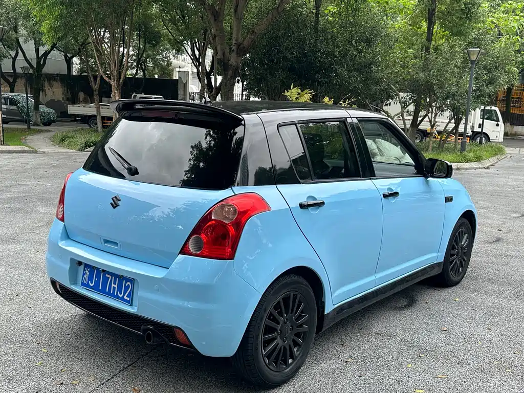 Suzuki Swift — миниатюра 4