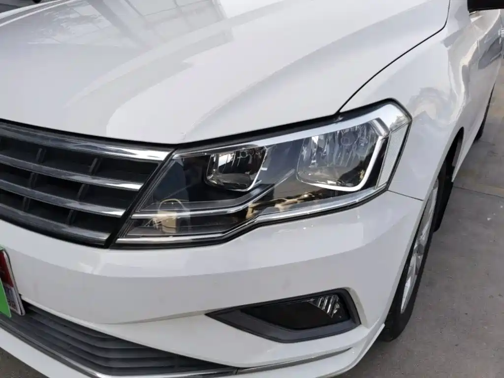 Volkswagen Jetta — миниатюра 24