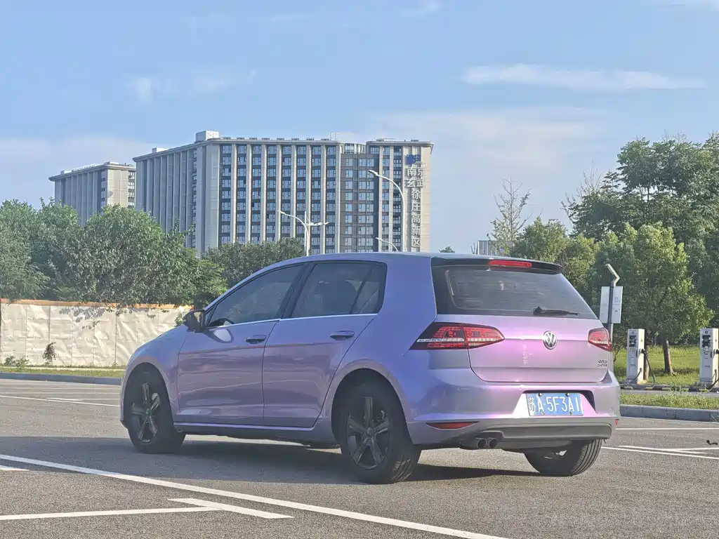 Volkswagen Golf — миниатюра 5