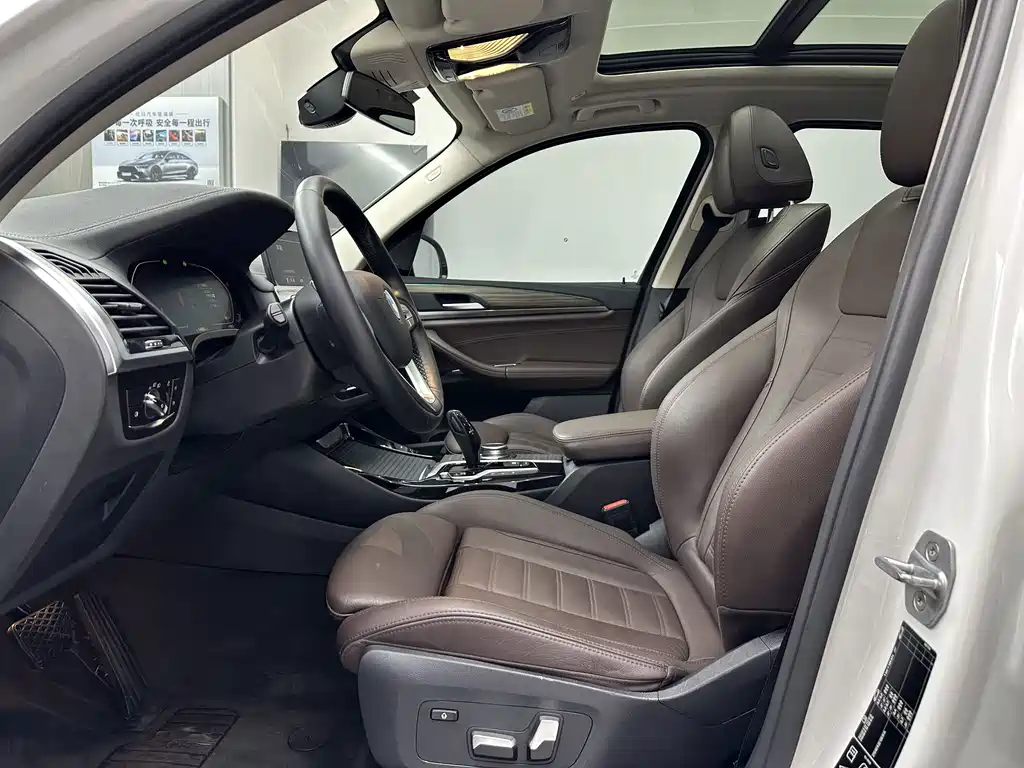 BMW X3 — миниатюра 11