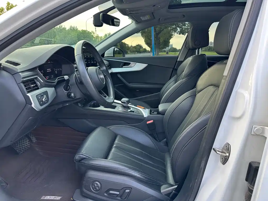 Audi A4L — миниатюра 10