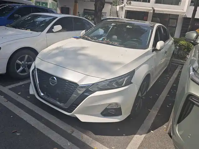 NISSAN TEANA