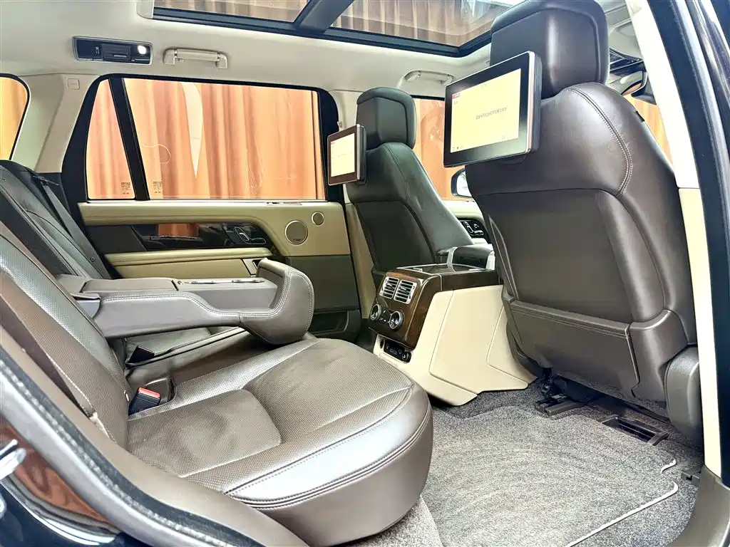 Land Rover Range Rover — миниатюра 8