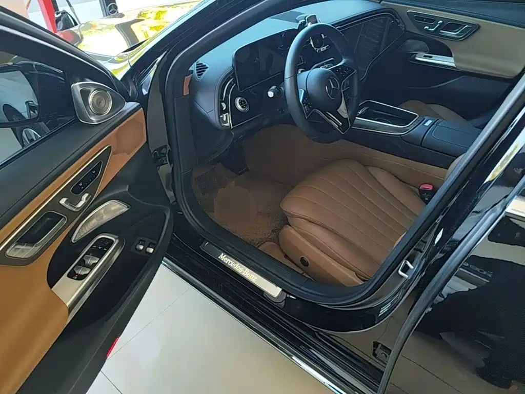 Mercedes-Benz E-Class New Energy — миниатюра 16