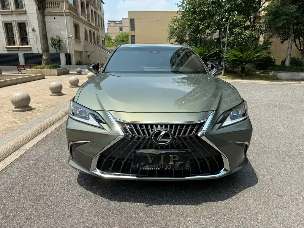 Lexus ES — миниатюра 2