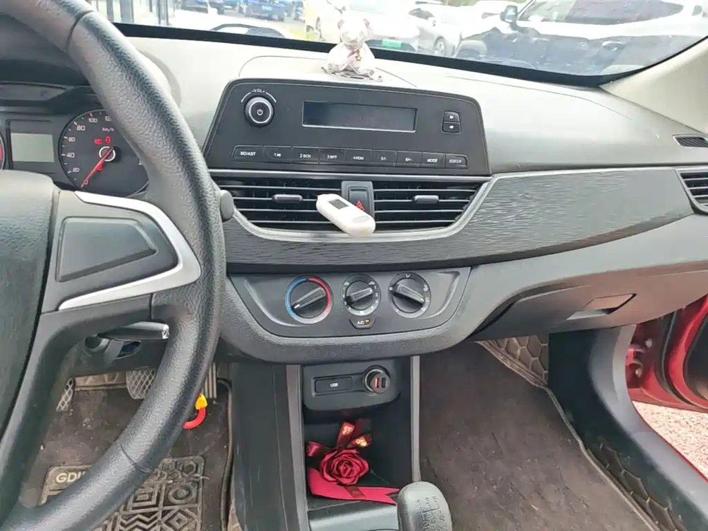 Baojun 310 — миниатюра 13