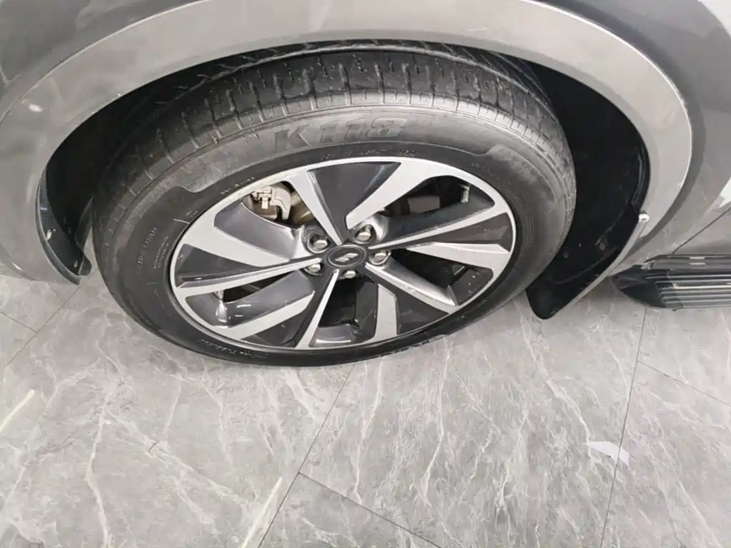 Li Auto Li ONE — миниатюра 23