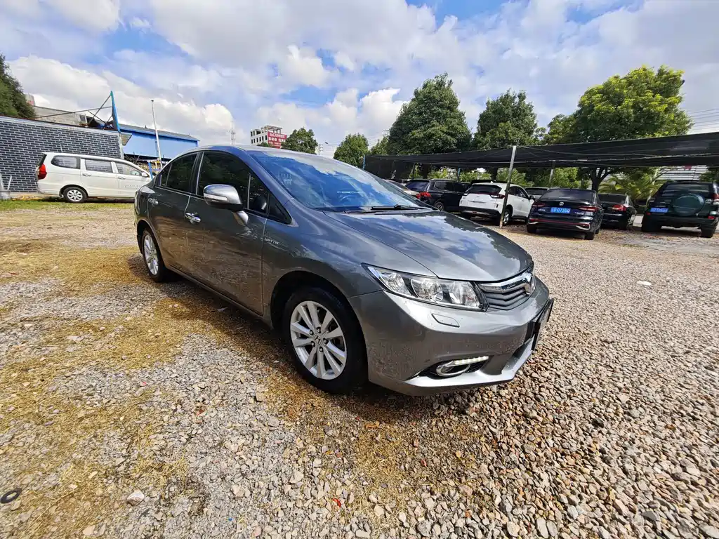 Honda Civic — миниатюра 8