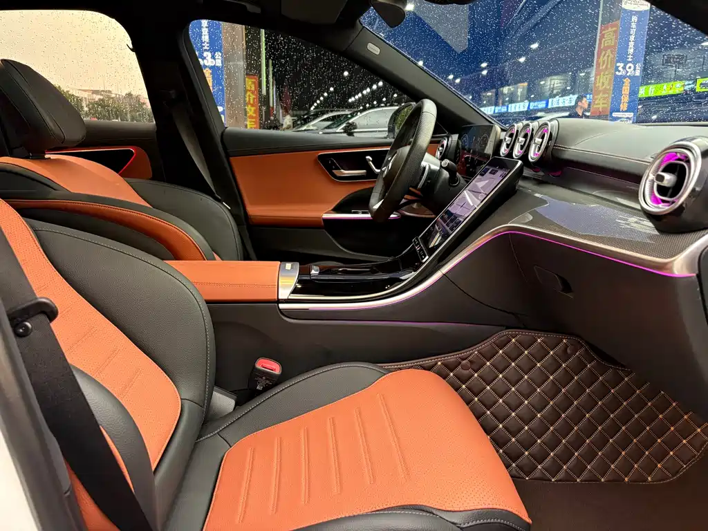 Mercedes-Benz C-Class — миниатюра 12