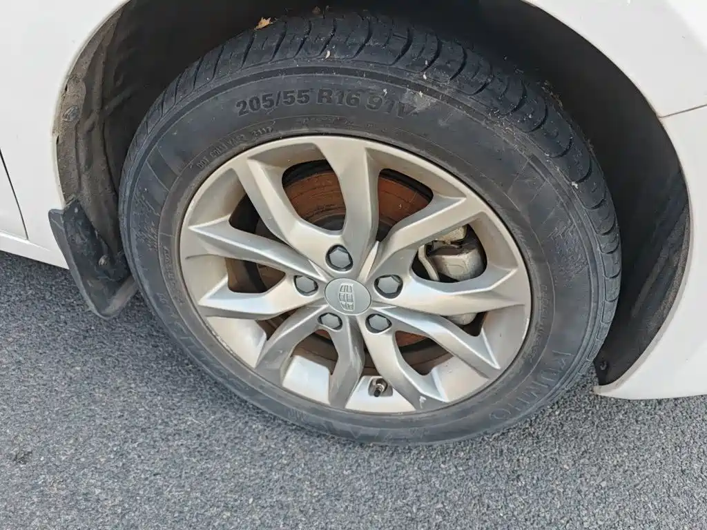 Geely Emgrand GL — миниатюра 24