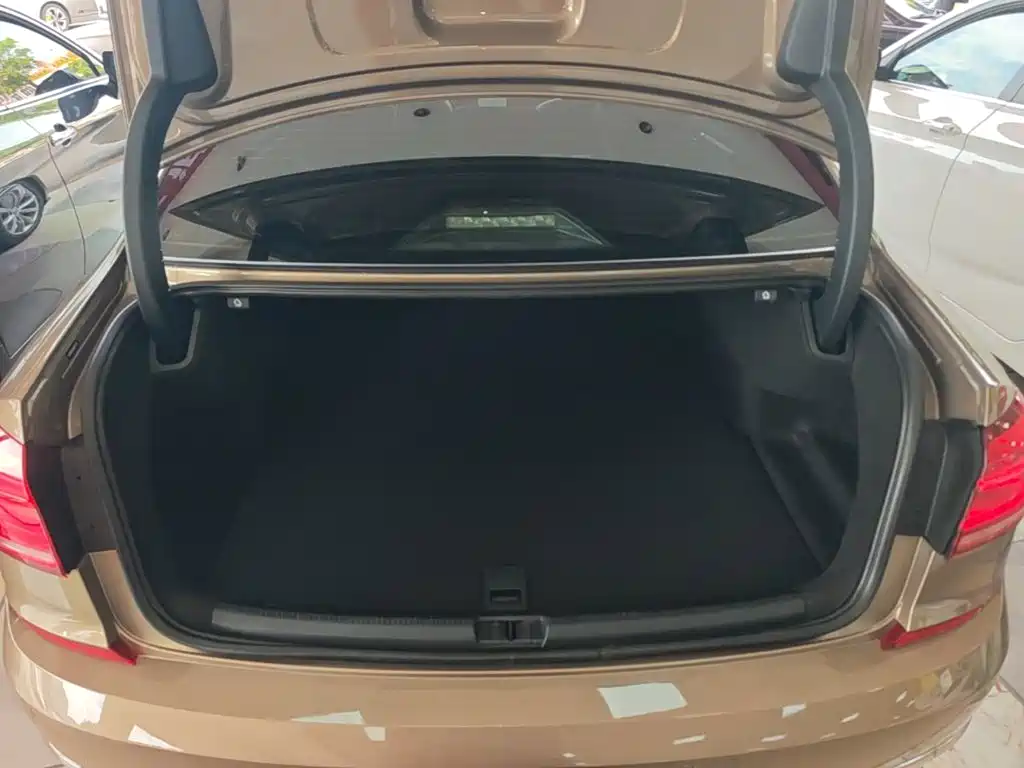 Volkswagen Passat — миниатюра 19