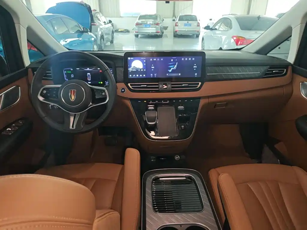 Hongqi Hongqi HQ9 PHEV — миниатюра 10