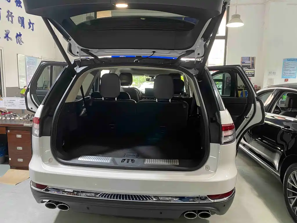 Lincoln Aviator 3.0T V6 4WD Premium Edition, фото 13