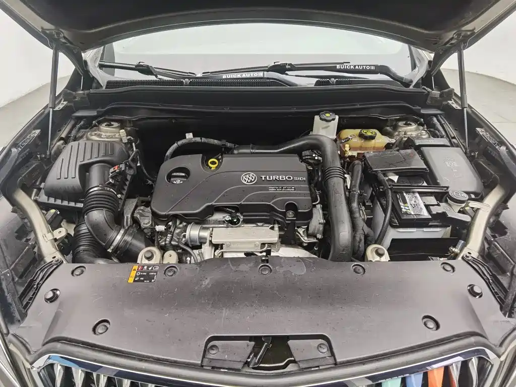 Buick Envision Plus — миниатюра 6