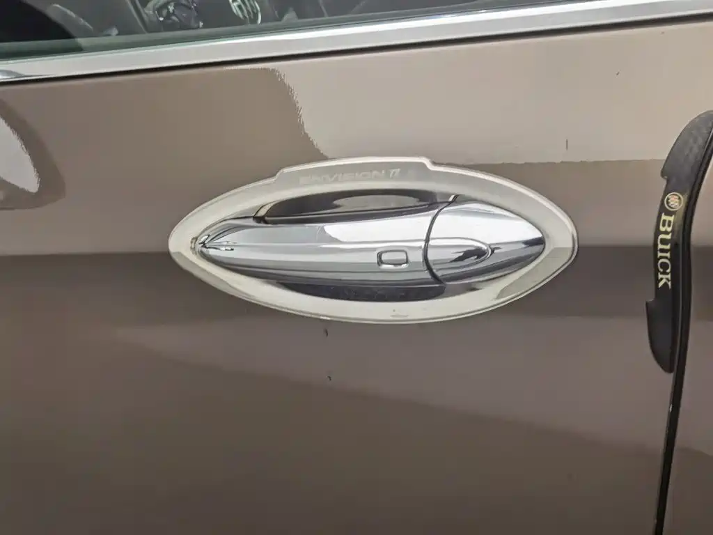Buick Envision Plus — миниатюра 18