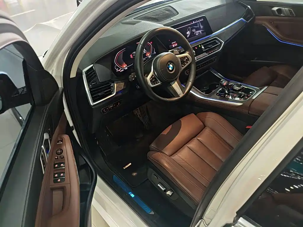 BMW X5 (Import) — миниатюра 16