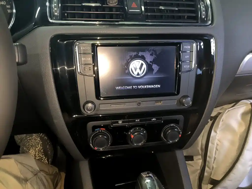 Volkswagen Sagitar — миниатюра 13