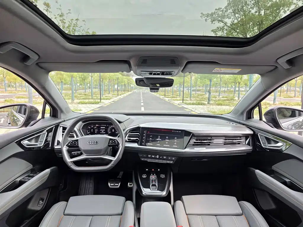 Audi Q4 e-tron — миниатюра 20