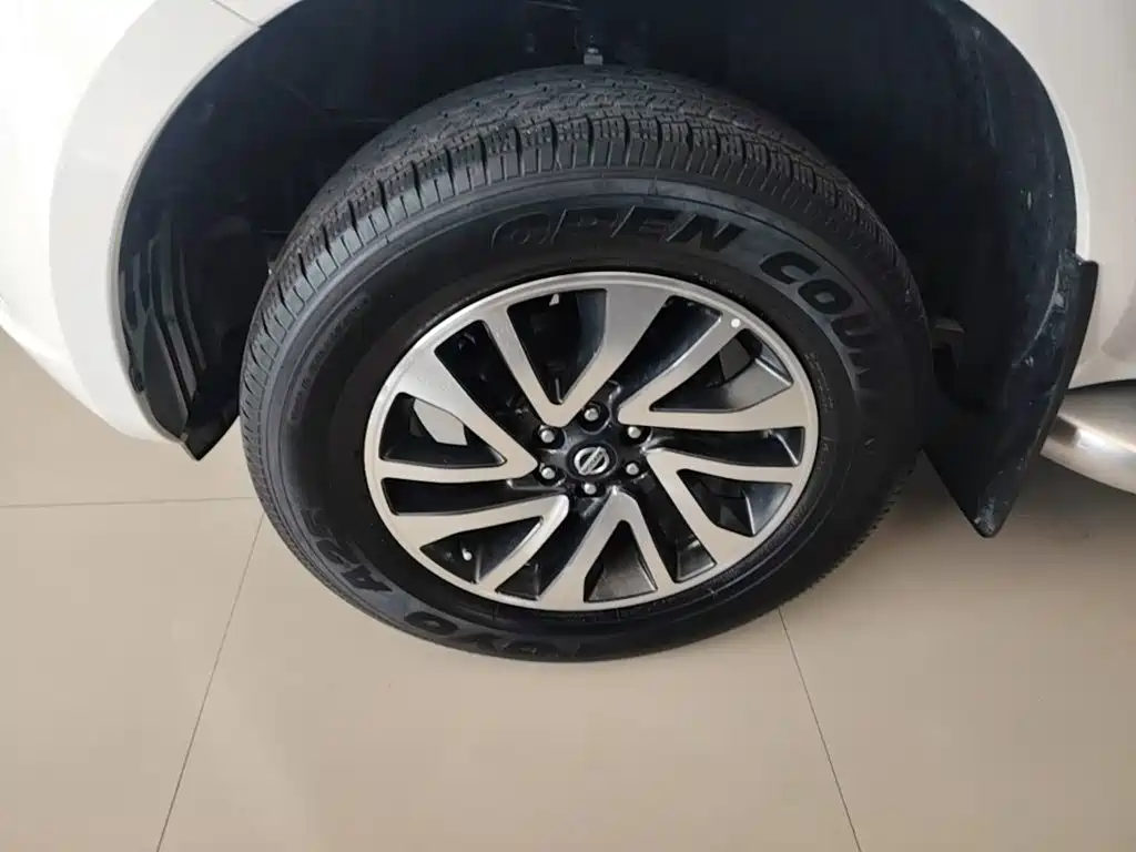 Nissan Navara — миниатюра 25