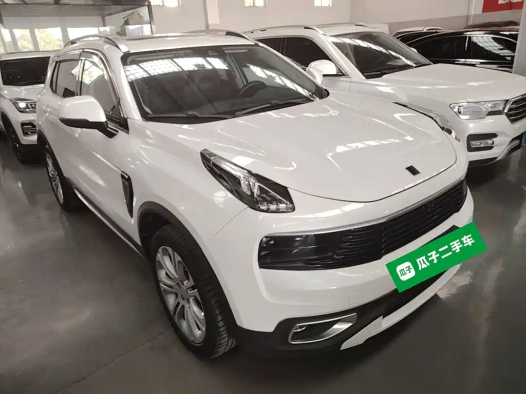 Lynk & Co 01 — миниатюра 4