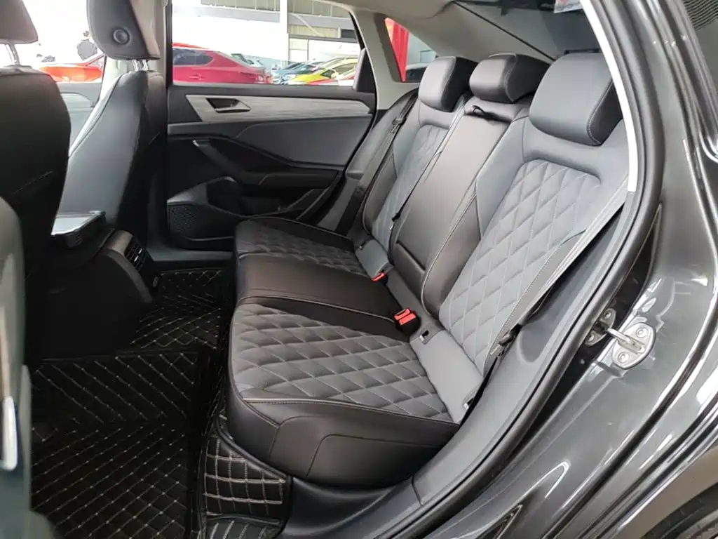 Volkswagen Sagitar — миниатюра 17