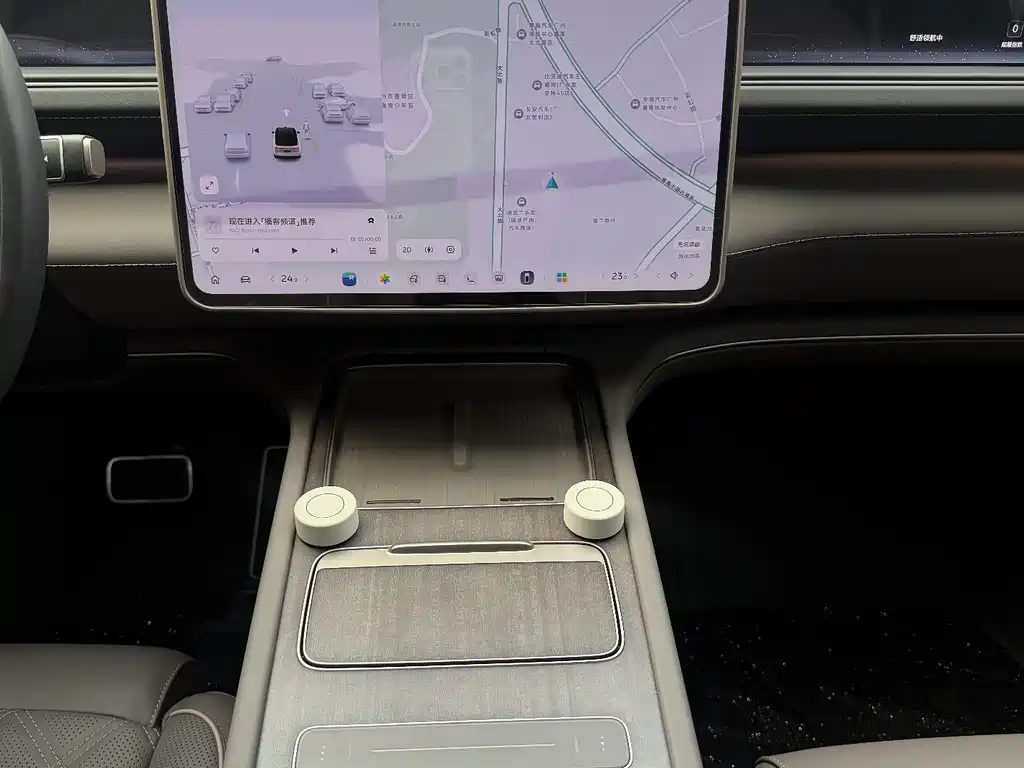 NIO ES8 — миниатюра 8