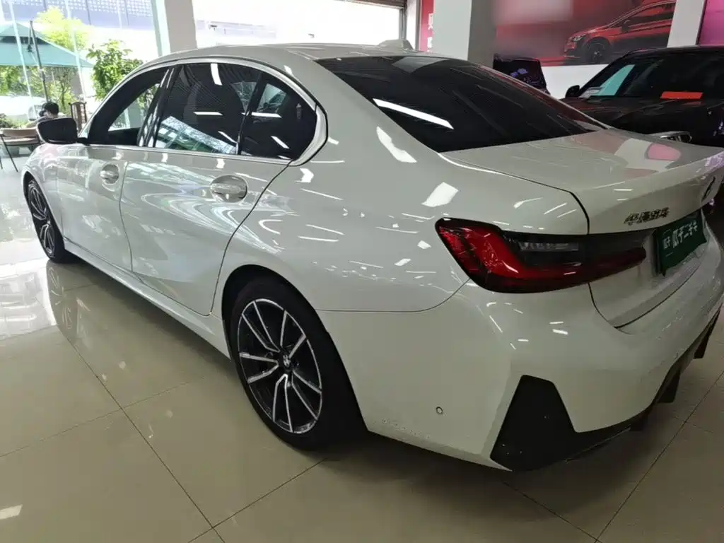 BMW 3 Series — миниатюра 5