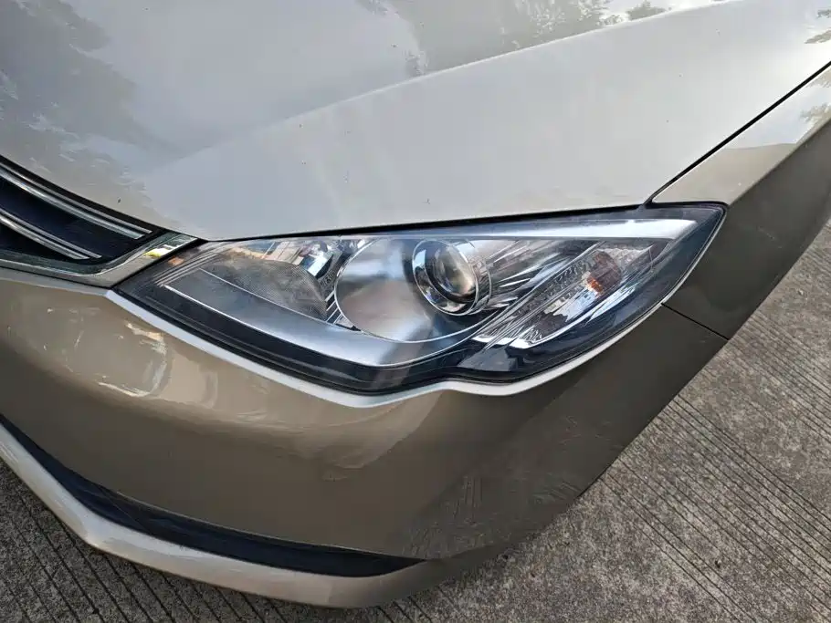 Roewe 360 — миниатюра 5