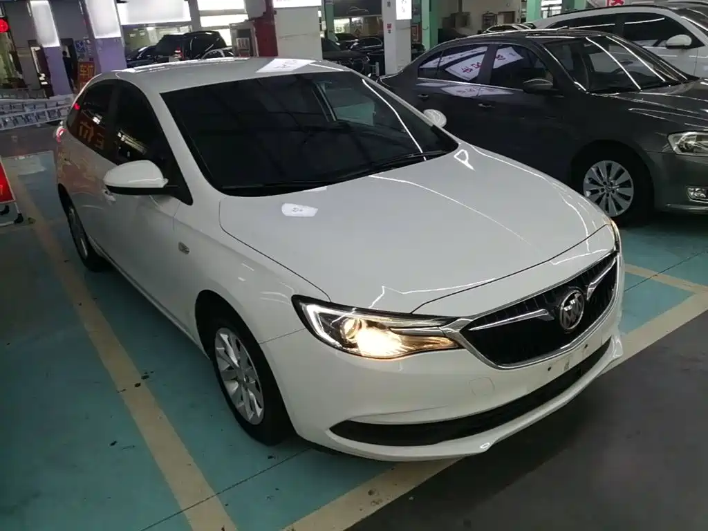 Buick Excelle — миниатюра 4