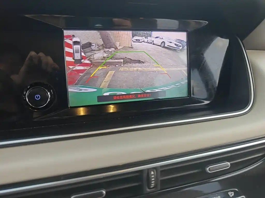 GAC Motor Trumpchi M6 — миниатюра 13