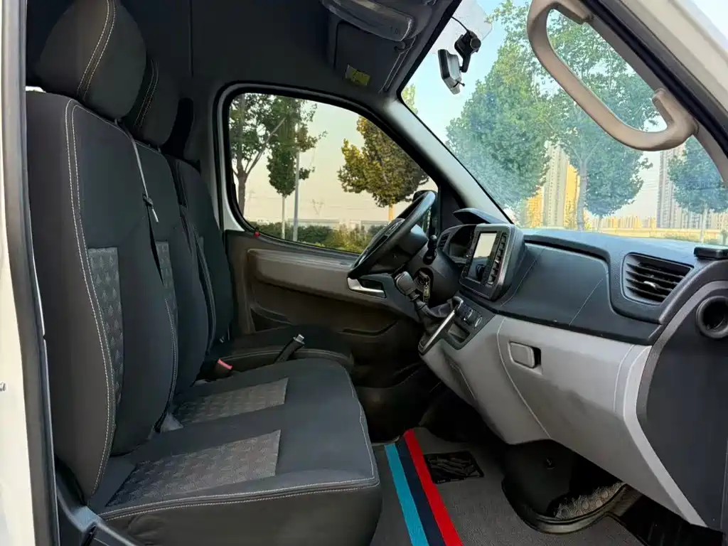 MAXUS V80 — миниатюра 5