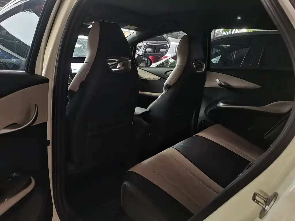 BYD Dolphin 2023 420km Fashion