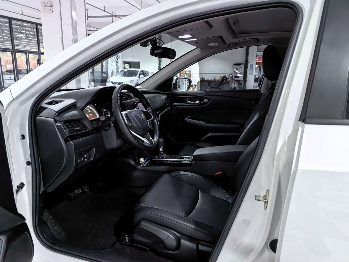 Honda Crider 1.0 л 2022 г. Белый, пробег 28900 км