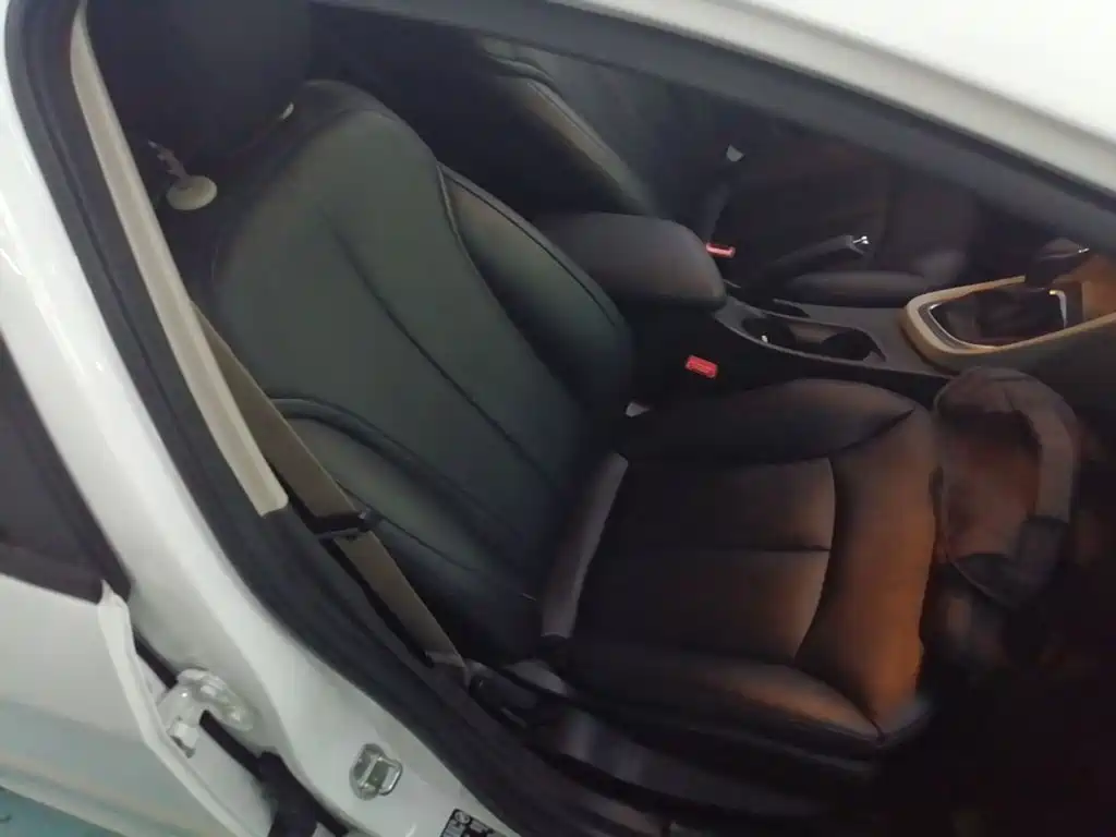 Buick Excelle — миниатюра 25