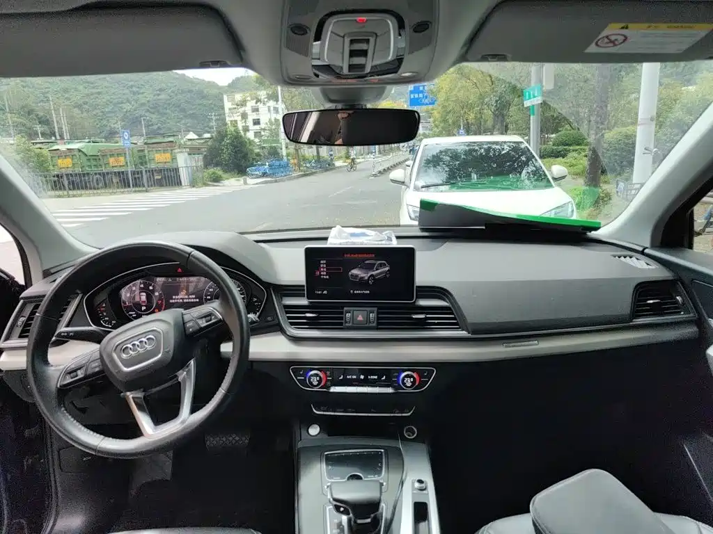 Audi Q5L — миниатюра 10