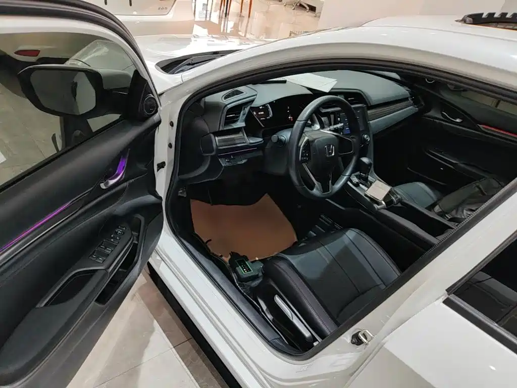 Honda Civic — миниатюра 16