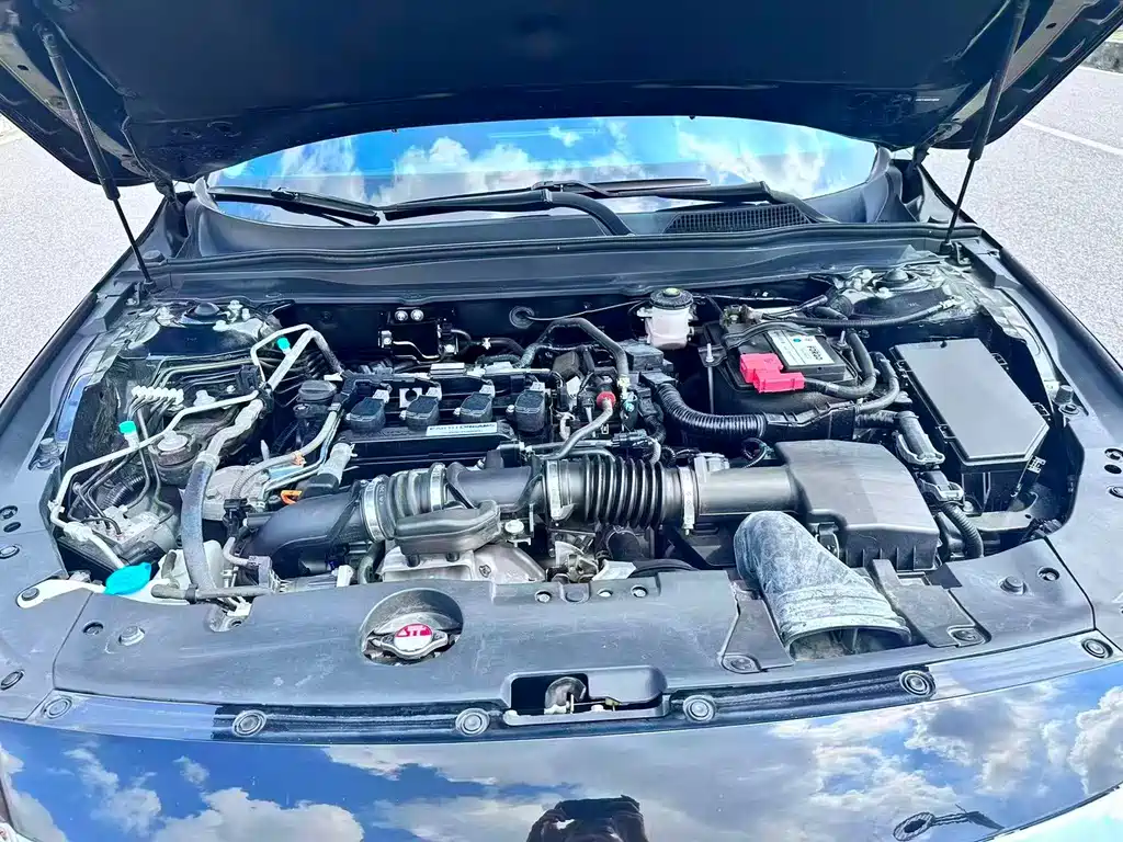 Honda Accord — миниатюра 17